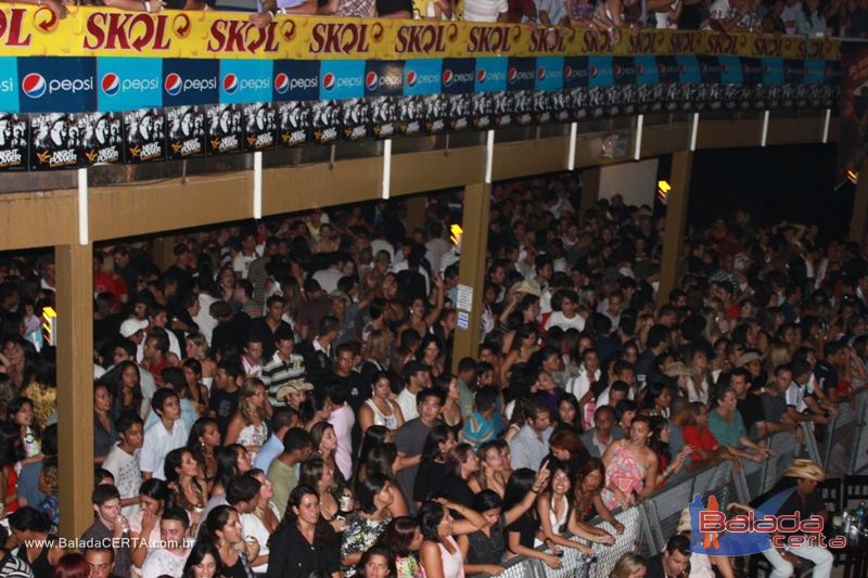 Balada: Fotos de quinta na Via Stadium em Taguatinga - DF