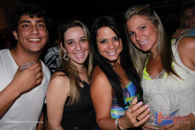 Balada: Fotos de quinta na Via Stadium em Taguatinga - DF