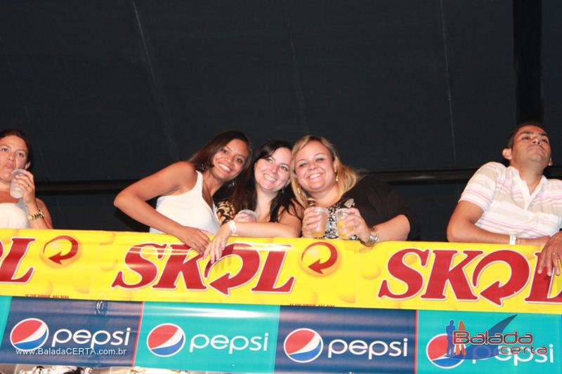 Balada: Fotos de quinta na Via Stadium em Taguatinga - DF