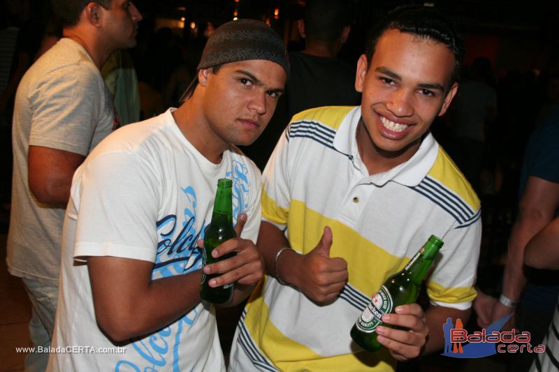 Balada: Fotos de quinta na Via Stadium em Taguatinga - DF