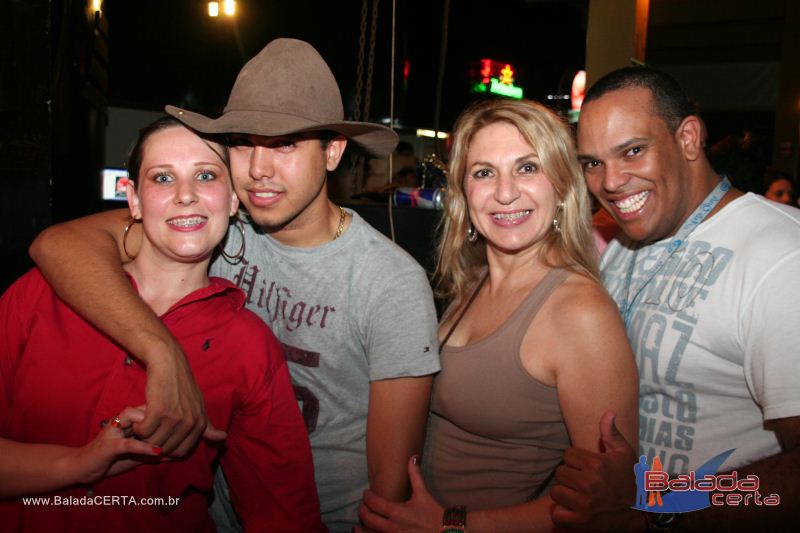 Balada: Fotos de quinta na Via Stadium em Taguatinga - DF