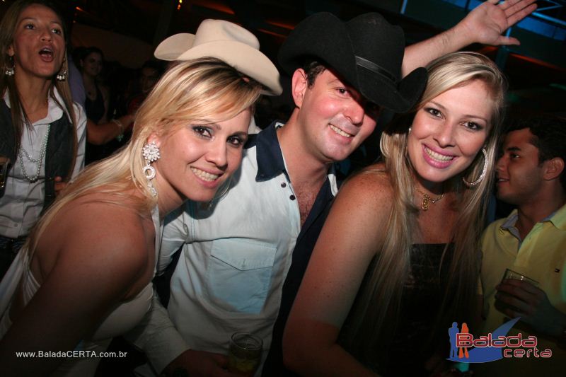 Balada: Fotos de quinta na Via Stadium em Taguatinga - DF