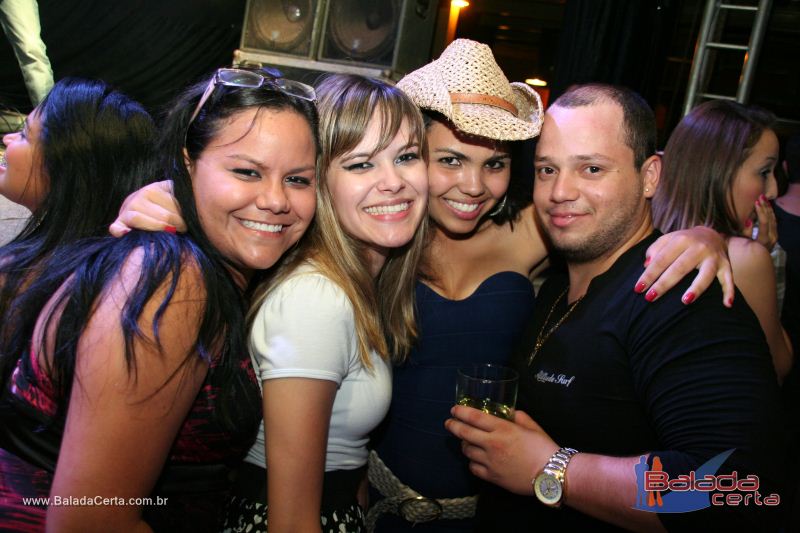 Balada: Fotos de quinta na Via Stadium em Taguatinga - DF