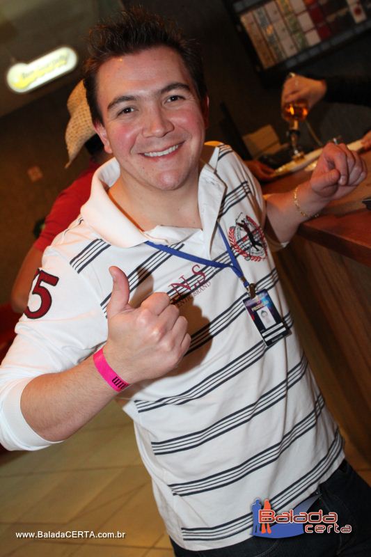 Balada: Fotos de quinta na Via Stadium em Taguatinga - DF