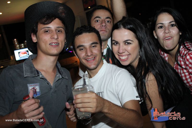 Balada: Fotos de quinta na Via Stadium em Taguatinga - DF