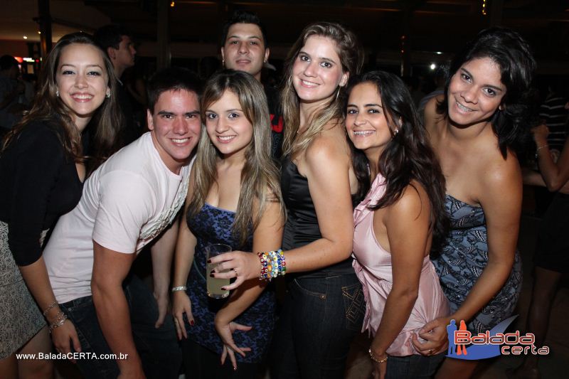 Balada: Fotos de quinta na Via Stadium em Taguatinga - DF