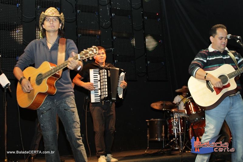 Balada: Show de Emlio & Eduardo na Via Stadium em Taguatinga - DF