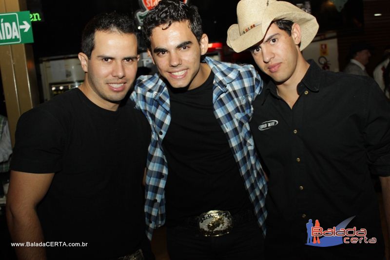 Balada: Show de Emlio & Eduardo na Via Stadium em Taguatinga - DF