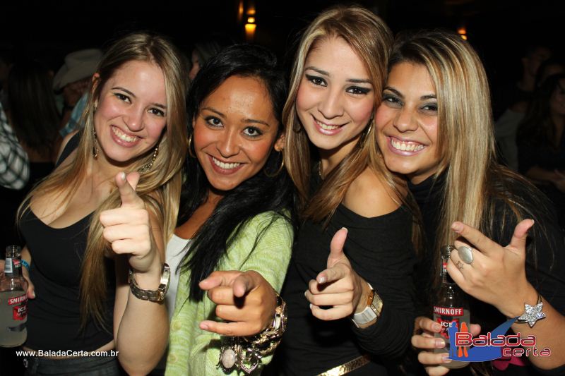 Balada: Fotos de Sabado na Via Stadium em Taguatinga - DF