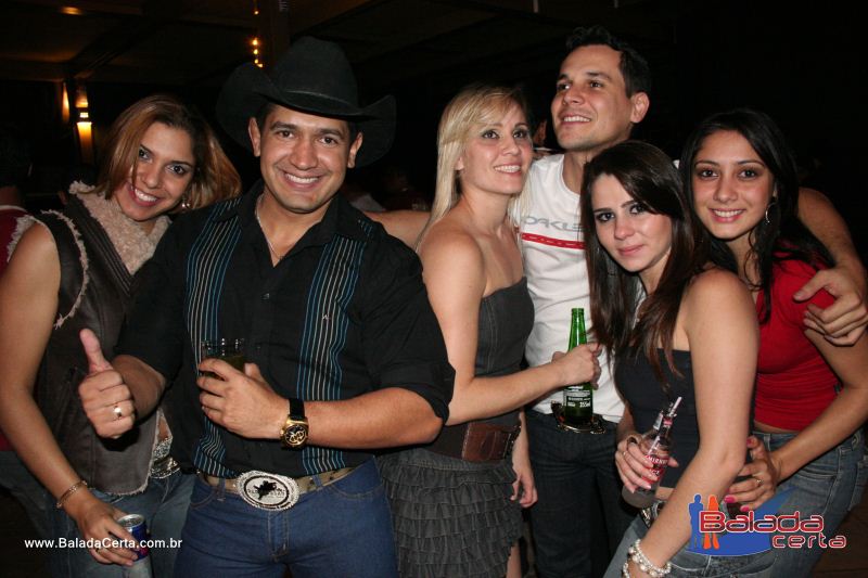 Balada: Fotos de quinta na Via Stadium em Taguatinga - DF