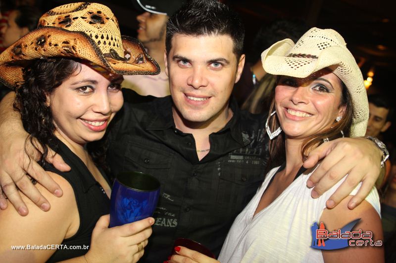 Balada: Fotos de Sexta com Os Lendrios na Via Stadium -Taguatinga - DF