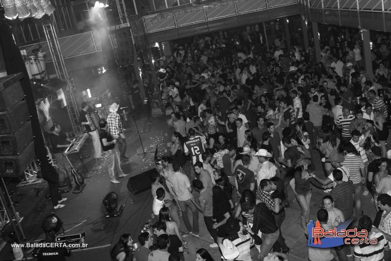 Balada: Fotos de Sexta com Os Lendrios na Via Stadium -Taguatinga - DF