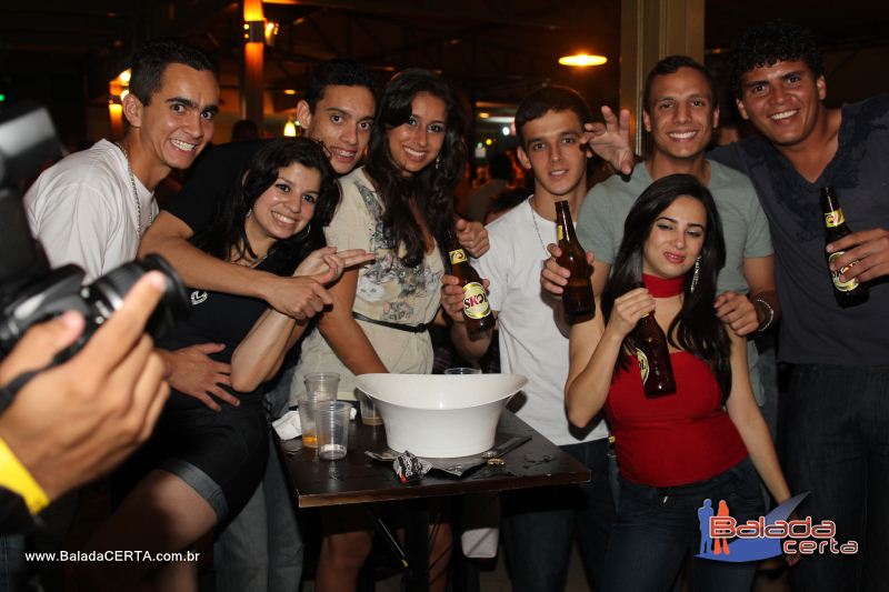 Balada: Fotos de Sexta na Via Stadium com Os Lend�rios - Taguatinga - DF