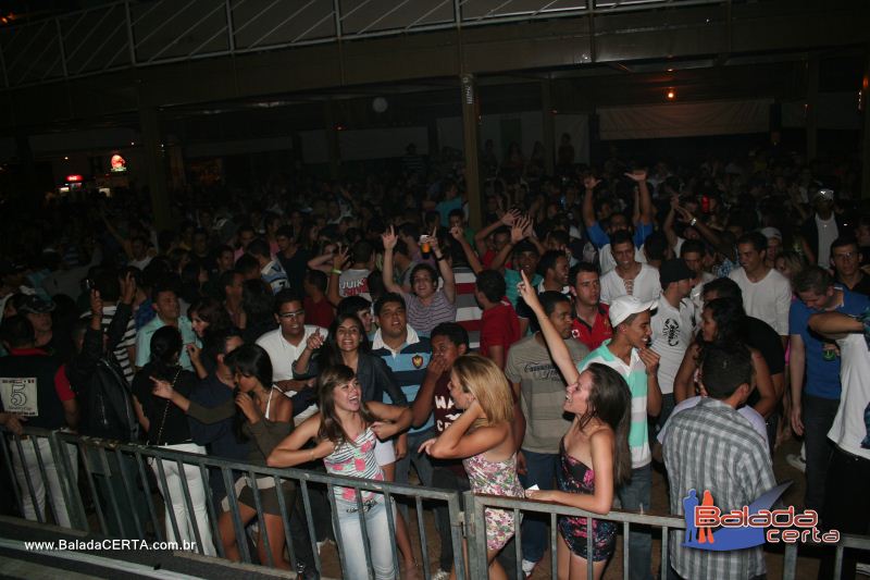 Balada: T Tarada - A Festa com Cacio & Marcos exclusividade Os Lendrios - Via Stadium - Taguatinga - DF