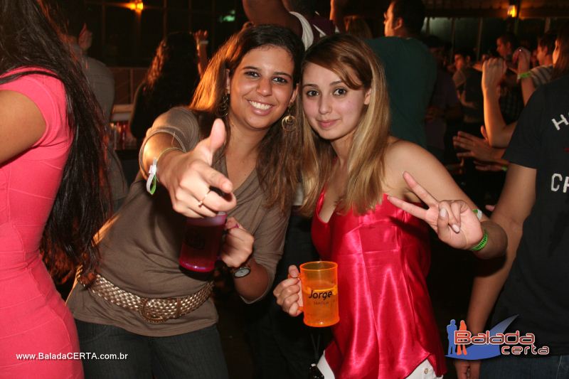 Balada: T� Tarada - A Festa com Cacio & Marcos exclusividade Os Lend�rios - Via Stadium - Taguatinga - DF