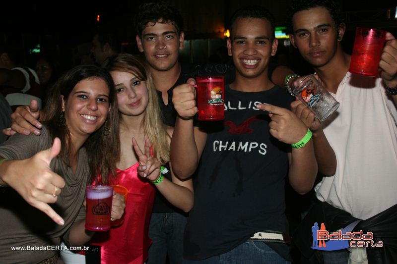 Balada: T� Tarada - A Festa com Cacio & Marcos exclusividade Os Lend�rios - Via Stadium - Taguatinga - DF