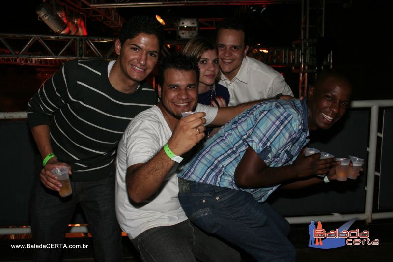 Balada: T� Tarada - A Festa com Cacio & Marcos exclusividade Os Lend�rios - Via Stadium - Taguatinga - DF