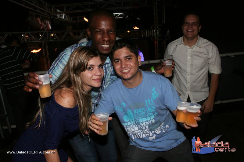 Balada: T� Tarada - A Festa com Cacio & Marcos exclusividade Os Lend�rios - Via Stadium - Taguatinga - DF