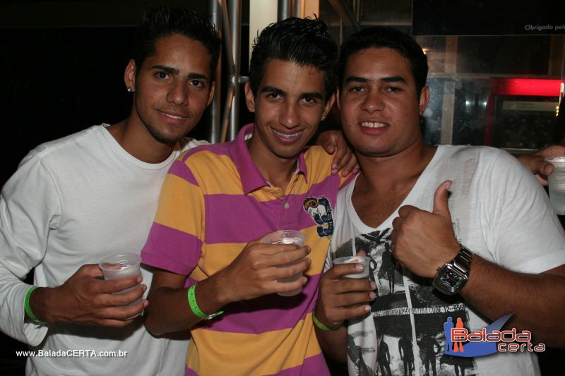 Balada: T� Tarada - A Festa com Cacio & Marcos exclusividade Os Lend�rios - Via Stadium - Taguatinga - DF