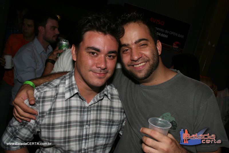 Balada: T� Tarada - A Festa com Cacio & Marcos exclusividade Os Lend�rios - Via Stadium - Taguatinga - DF