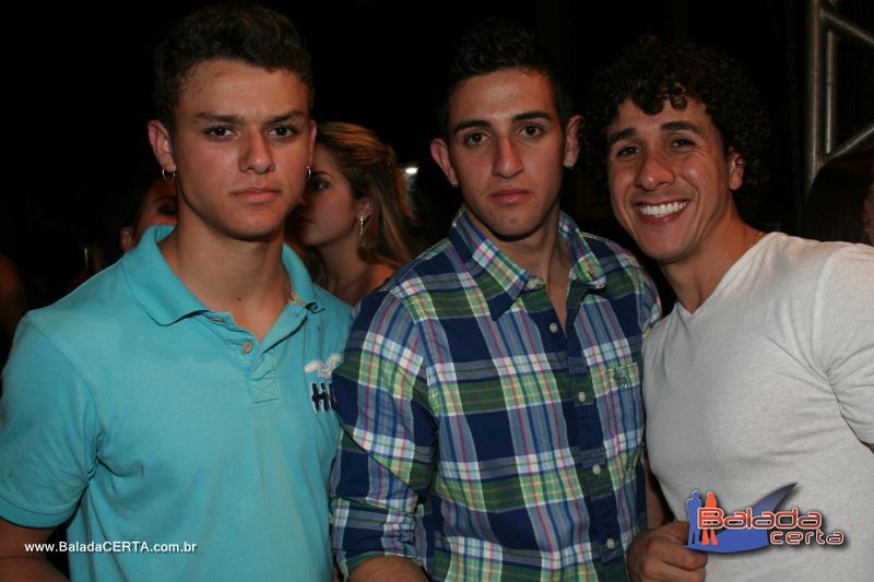 Balada: T� Tarada - A Festa com Cacio & Marcos exclusividade Os Lend�rios - Via Stadium - Taguatinga - DF