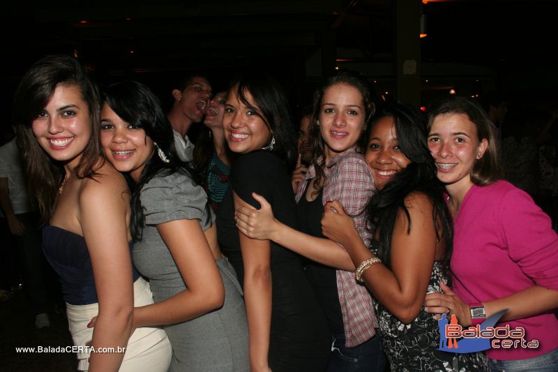 Balada: T� Tarada - A Festa com Cacio & Marcos exclusividade Os Lend�rios - Via Stadium - Taguatinga - DF