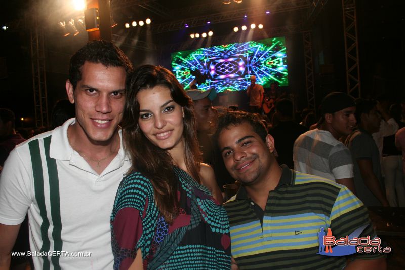 Balada: T� Tarada - A Festa com Cacio & Marcos exclusividade Os Lend�rios - Via Stadium - Taguatinga - DF