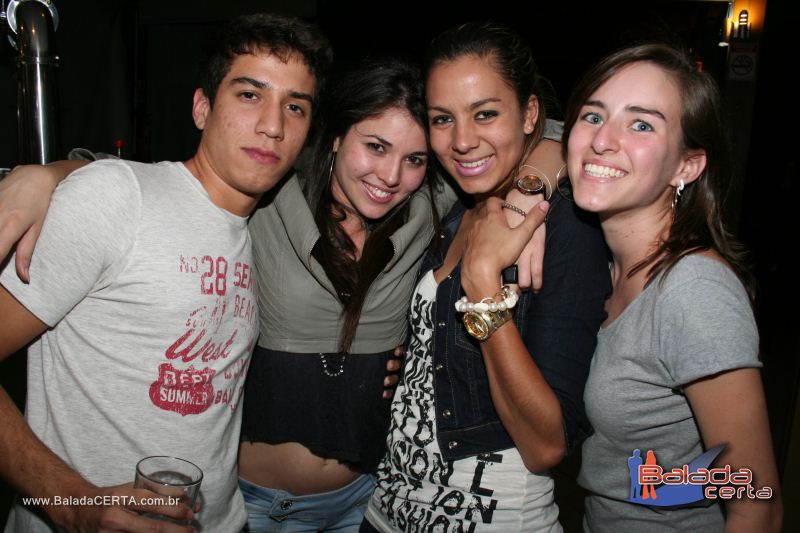 Balada: Fotos de quinta na Via Stadium em Taguatinga - DF