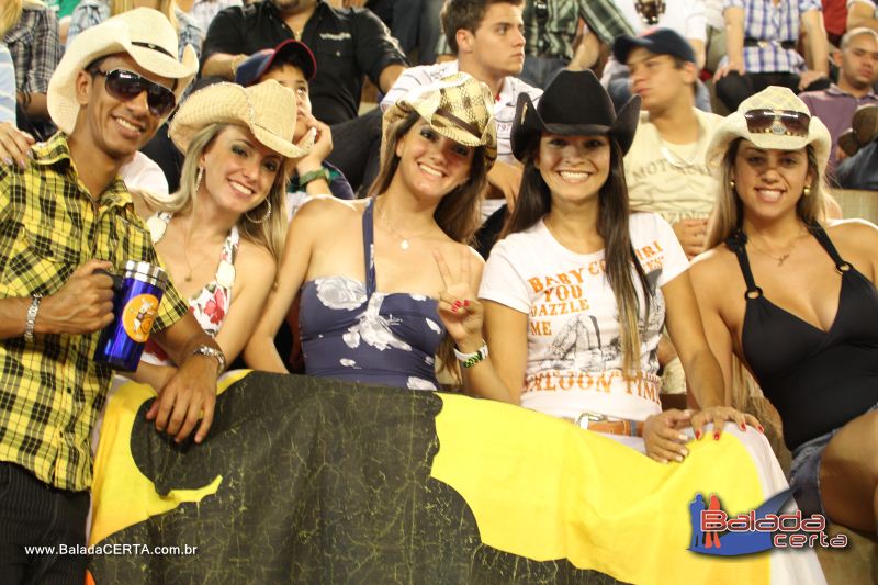 Balada: Festa do Peo Barretos 2011 - Excurso Os Lendrios - Barretos - SP