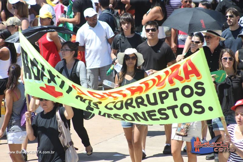 Balada: Marcha Contra Corrupo - Esplanada dos Ministrios - Braslia - DF